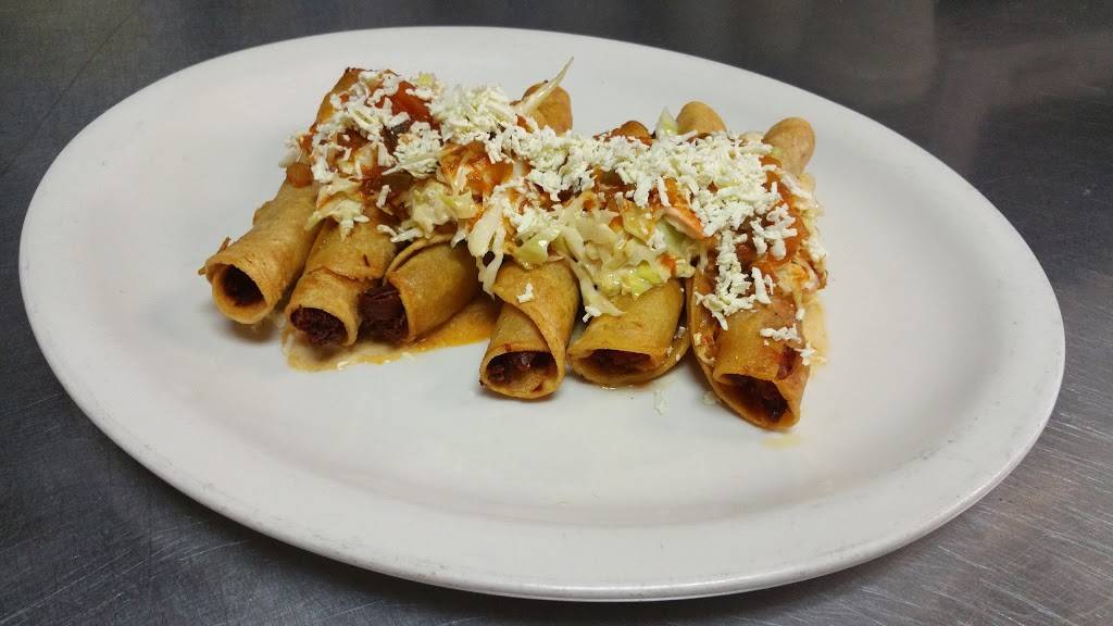 Gusto Latino bar and restaurant | restaurant | 387 Fulton Ave, Hempstead, NY 11550, USA | 5163071818 OR +1 516-307-1818