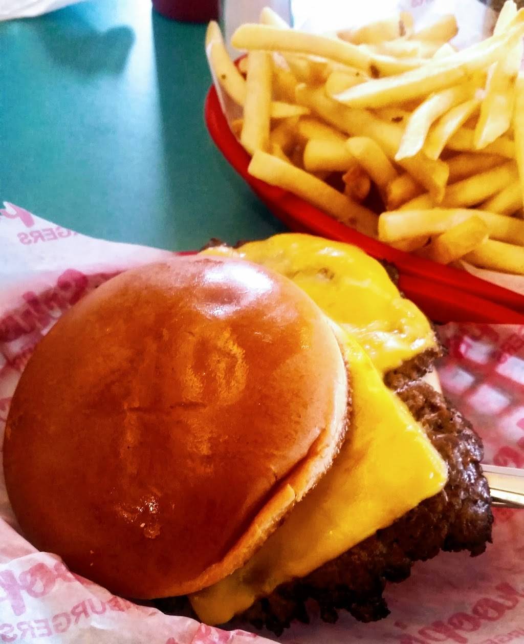 Schoops Hamburgers | restaurant | 695 Torrence Ave, Calumet City, IL 60409, USA | 7088914270 OR +1 708-891-4270