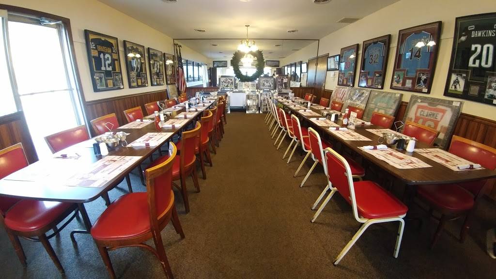 Quentin Haus | restaurant | PA-72, Lebanon, PA 17042, USA | 7172726475 OR +1 717-272-6475