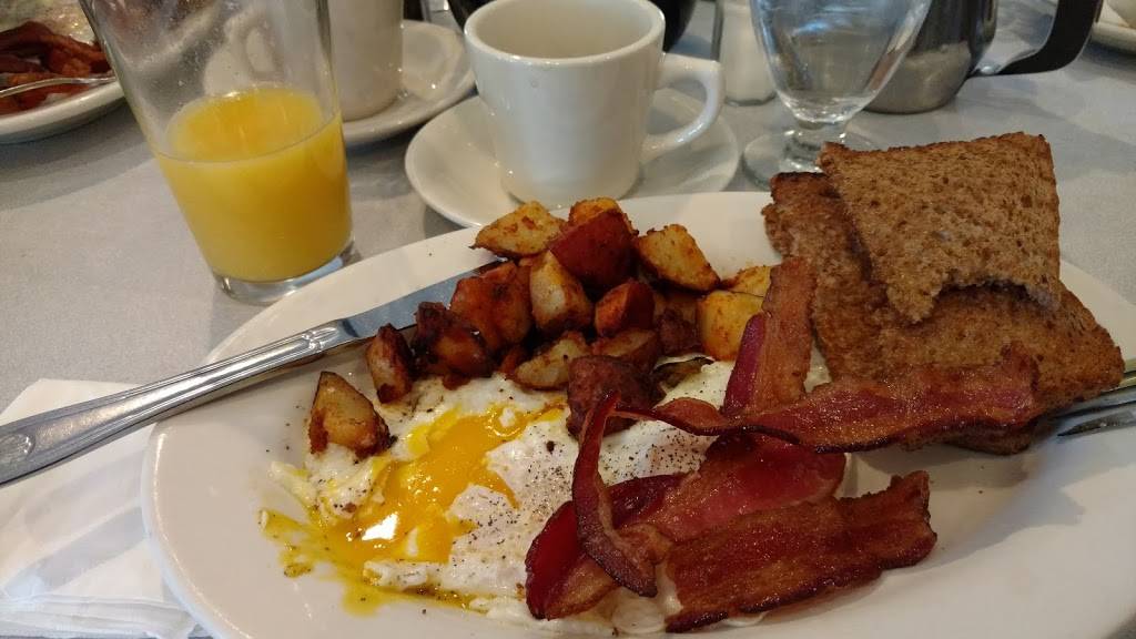 Stephen Anthonys Restaurant | restaurant | 999 Boston Post Rd E, Marlborough, MA 01752, USA | 5084609618 OR +1 508-460-9618