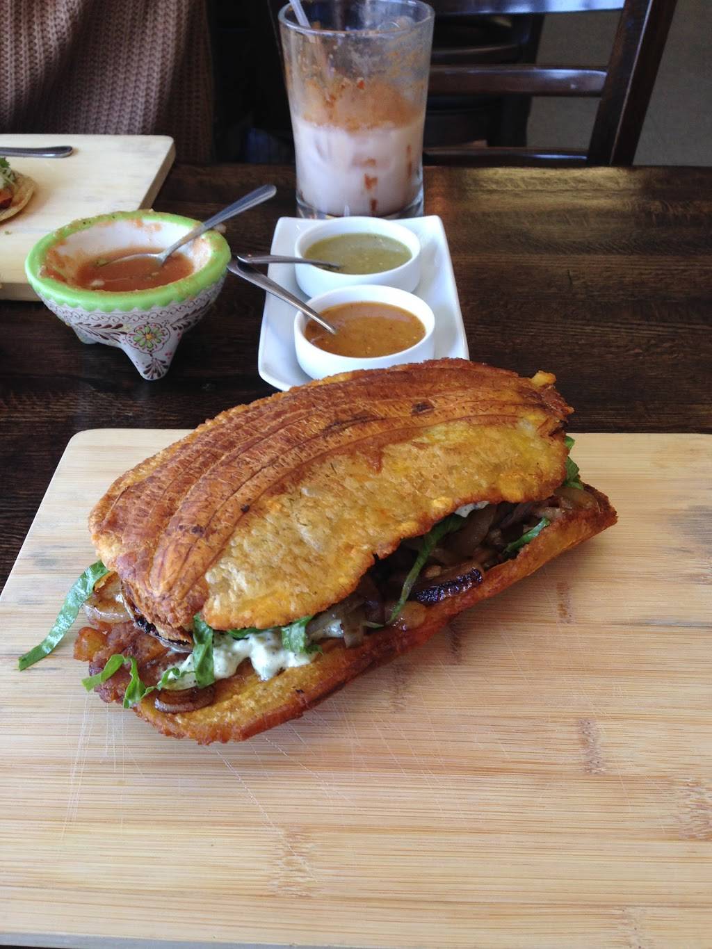 Restaurante El Mogote | restaurant | 4959 N Kedzie Ave, Chicago, IL 60625, USA | 7734635612 OR +1 773-463-5612