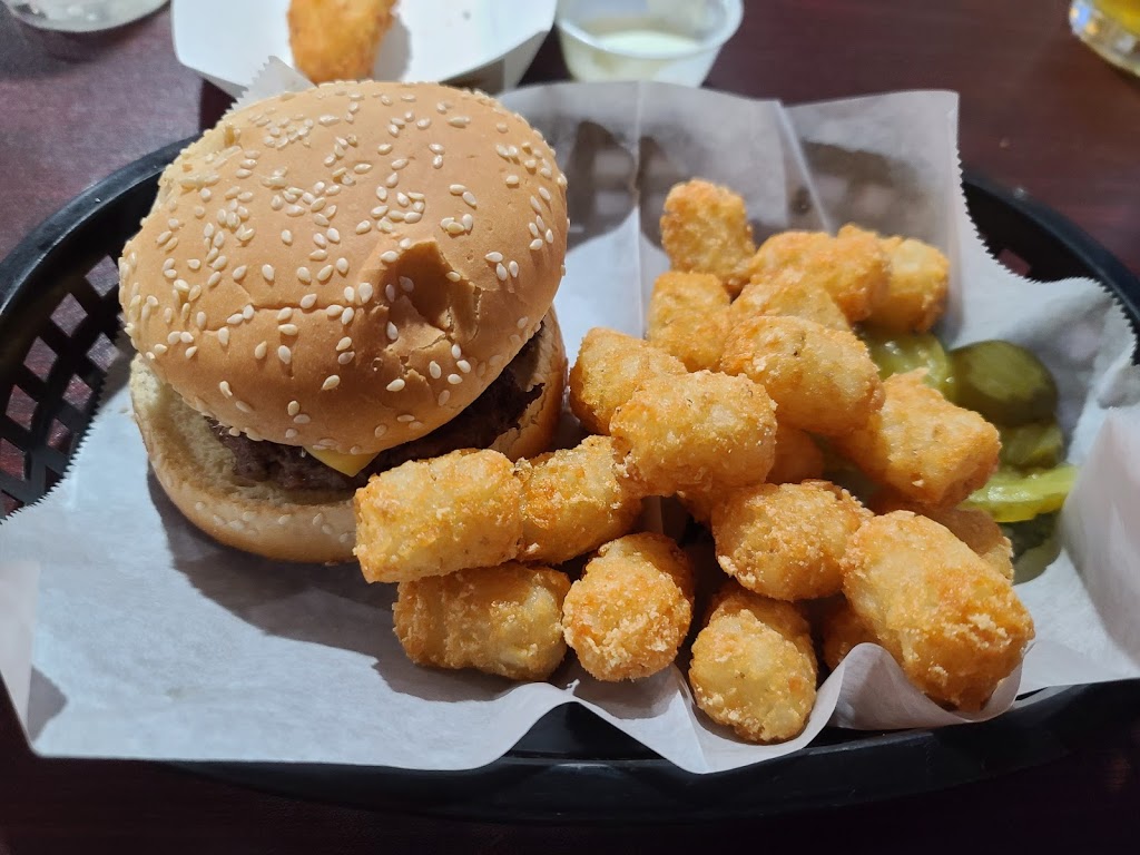 Dereks Town and Country | restaurant | 10847 State Rd 17, Gleason, WI 54435, USA | 7153690404 OR +1 715-369-0404