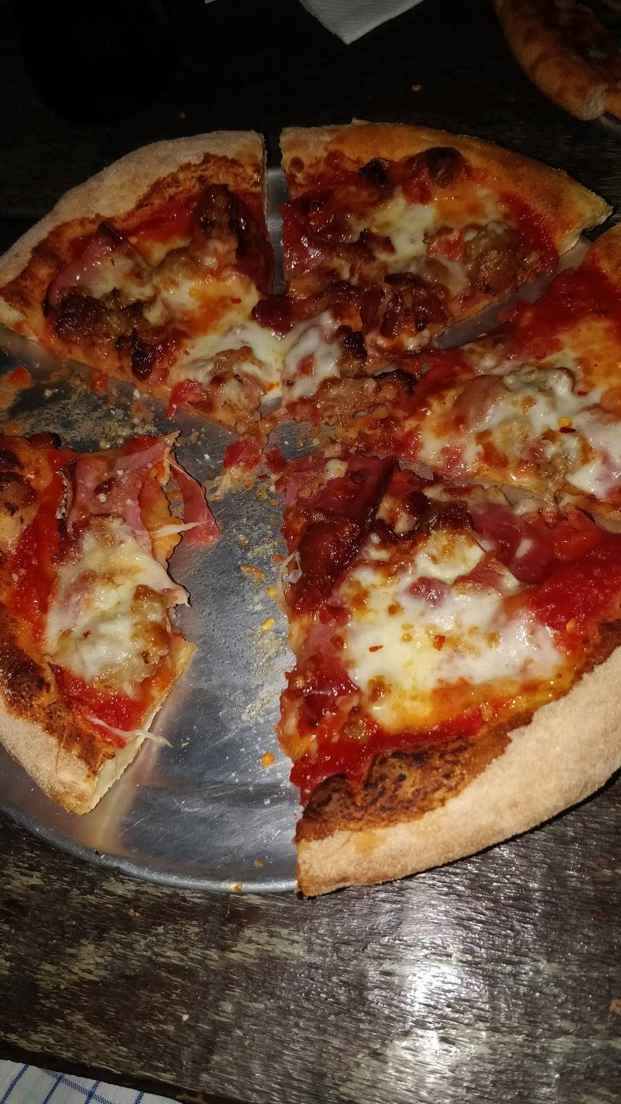 Lucifers Pizza | restaurant | 1958 Hillhurst Ave, Los Angeles, CA 90027, USA | 3239068603 OR +1 323-906-8603