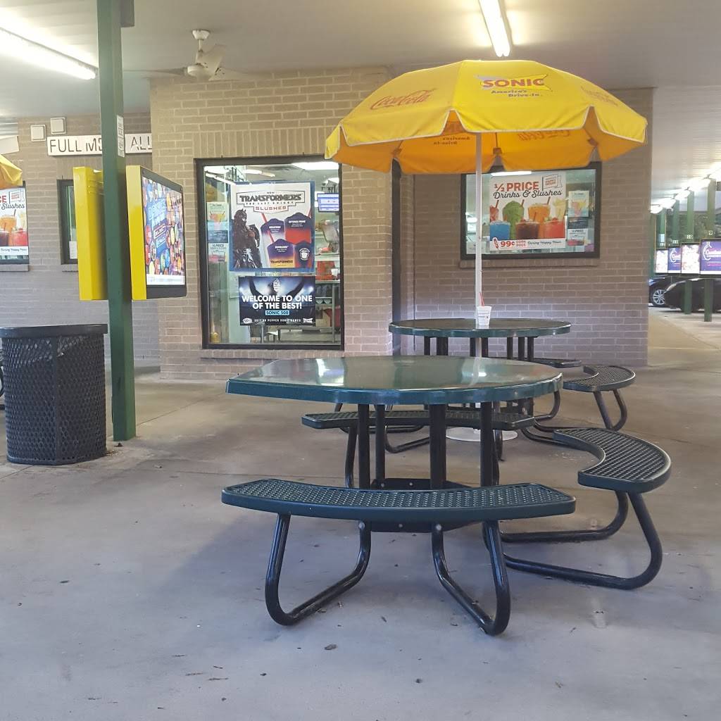 Sonic Drive-In | restaurant | 1208 Federal Rd, Houston, TX 77015, USA | 7133304871 OR +1 713-330-4871