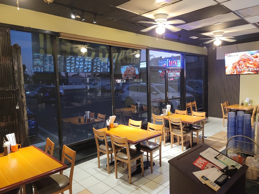 Sushi Goken | restaurant | 8205 Woodman Ave #109, Van Nuys, CA 91402, USA | 8185239050 OR +1 818-523-9050