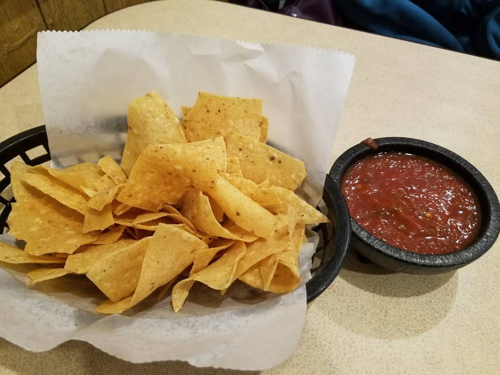 Taco Amigo | restaurant | 2104 Silvernail Rd, Pewaukee, WI 53072, USA | 2625440104 OR +1 262-544-0104