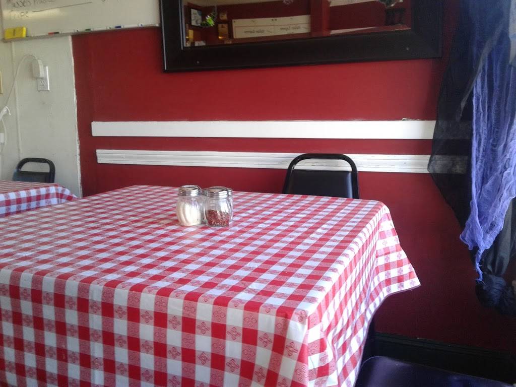 Victors Italian Restaurant | restaurant | 560 Lincoln Ave, Saugus, MA 01906, USA | 7812310532 OR +1 781-231-0532