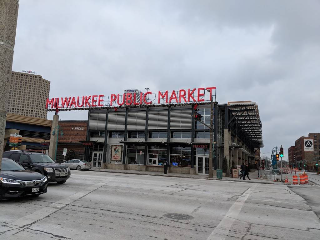 The Green Kitchen | restaurant | 400 N Water St, Milwaukee, WI 53202, USA | 4142738830 OR +1 414-273-8830