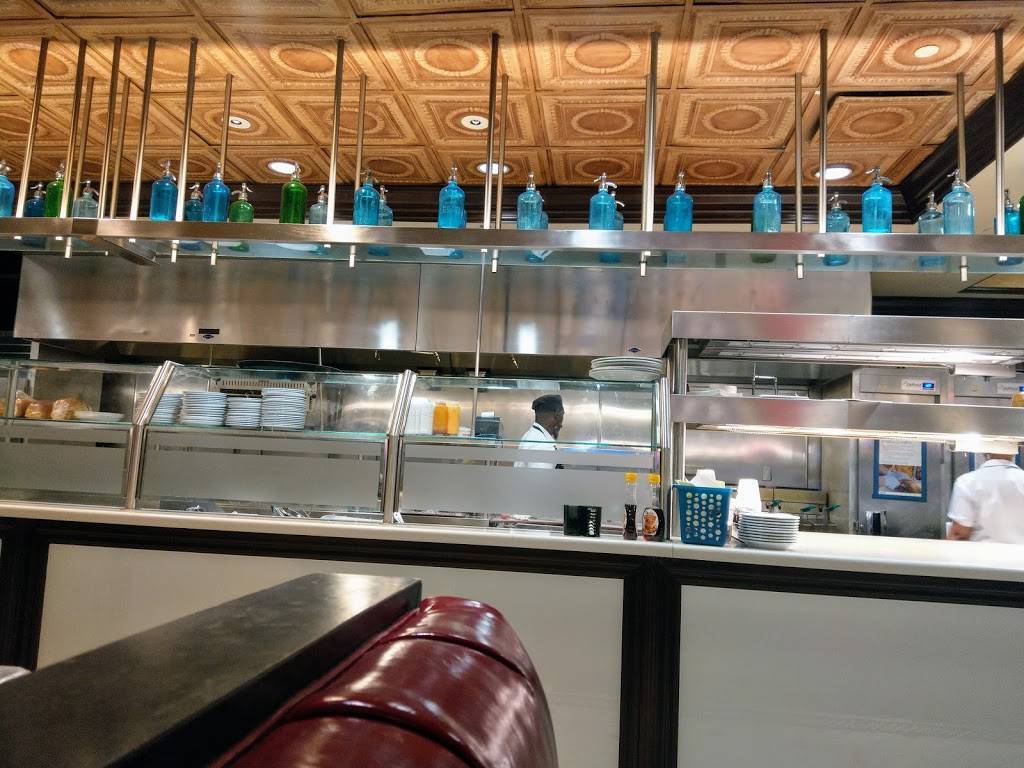 Myrons | restaurant | 777 Isle of Capri, Pompano Beach, FL 33069, USA | 7757865700 OR +1 775-786-5700