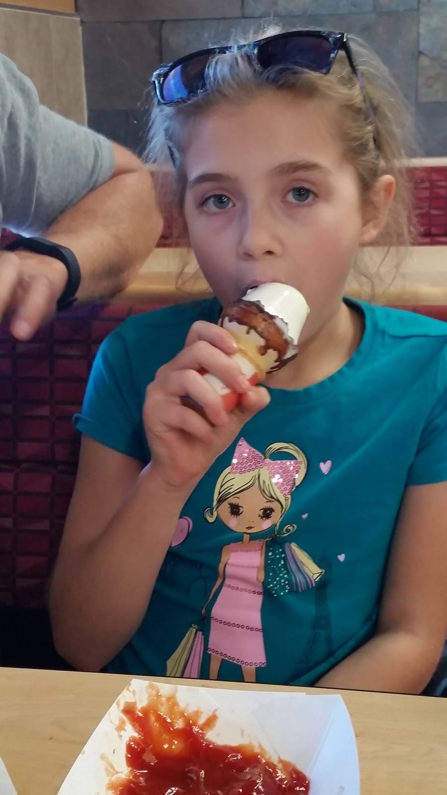 Dairy Queen Store | restaurant | 902 E Main St, Fredericksburg, TX 78624, USA | 8309974648 OR +1 830-997-4648