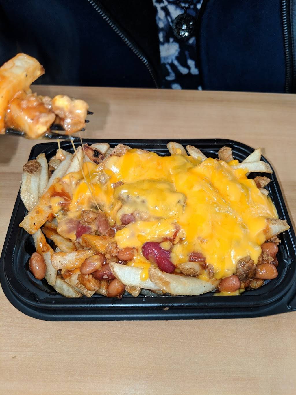 Wendys | restaurant | 30471 Av. de Las Flores, Rancho Santa Margarita, CA 92688, USA | 9498884665 OR +1 949-888-4665