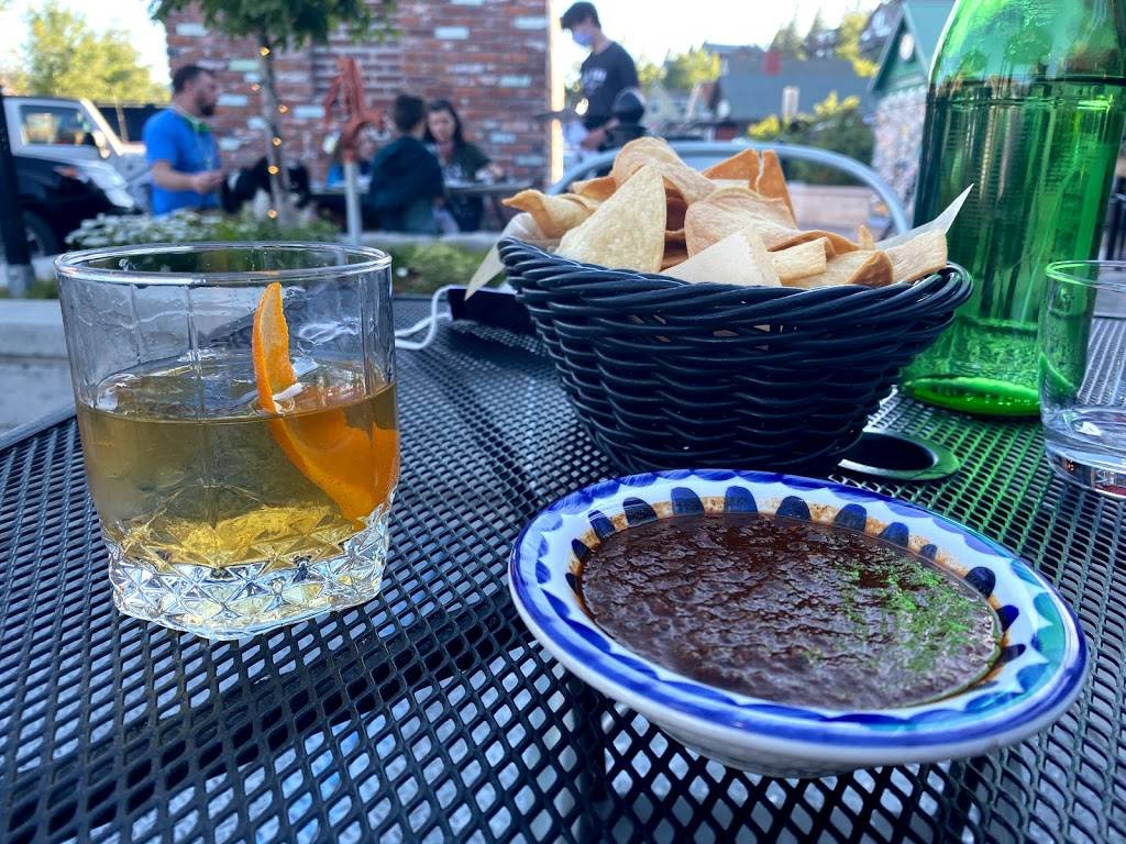 COMO | restaurant | 10164 Donner Pass Rd Unit#3, Truckee, CA 96161, USA | 5305876274 OR +1 530-587-6274