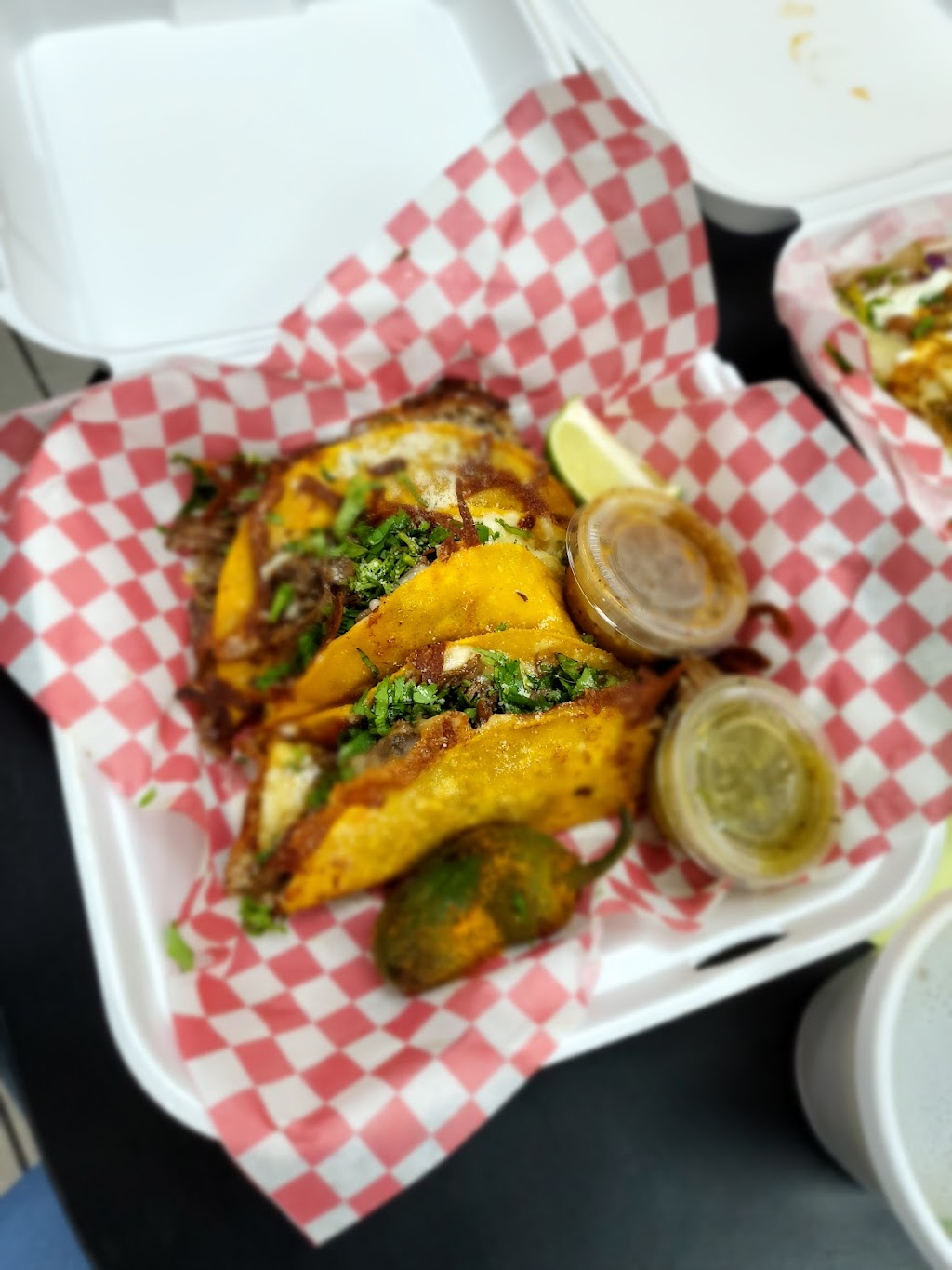 Birria boys | restaurant | 9611 Auto Center Dr, Elk Grove, CA 95757, USA | 9166167733 OR +1 916-616-7733