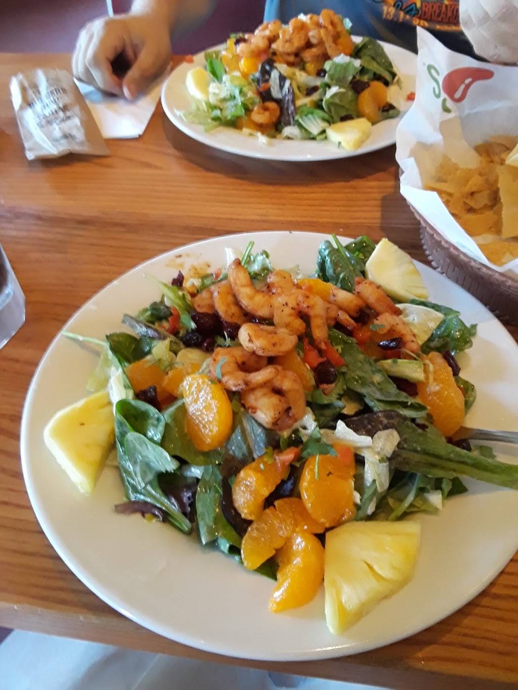 Chilis Grill & Bar | meal takeaway | 3870 Truxel Rd, Sacramento, CA 95834, USA | 9162858703 OR +1 916-285-8703