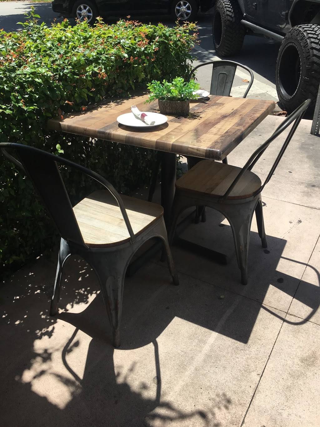 Forno Italiano Pizzeria | restaurant | 1401 Sunset Dr, Coral Gables, FL 33146, USA | 3056133511 OR +1 305-613-3511