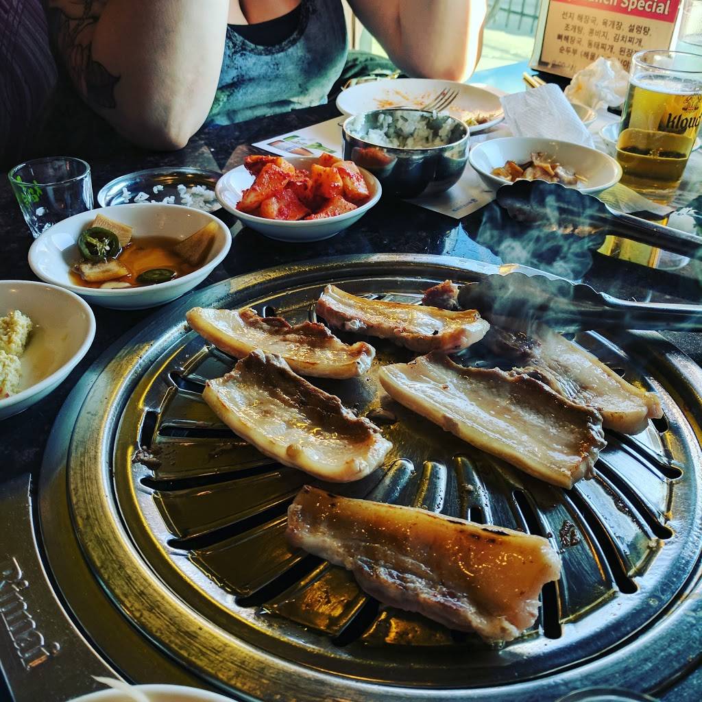 Woori Village | restaurant | 8526 W Golf Rd, Niles, IL 60714, USA | 8479668990 OR +1 847-966-8990