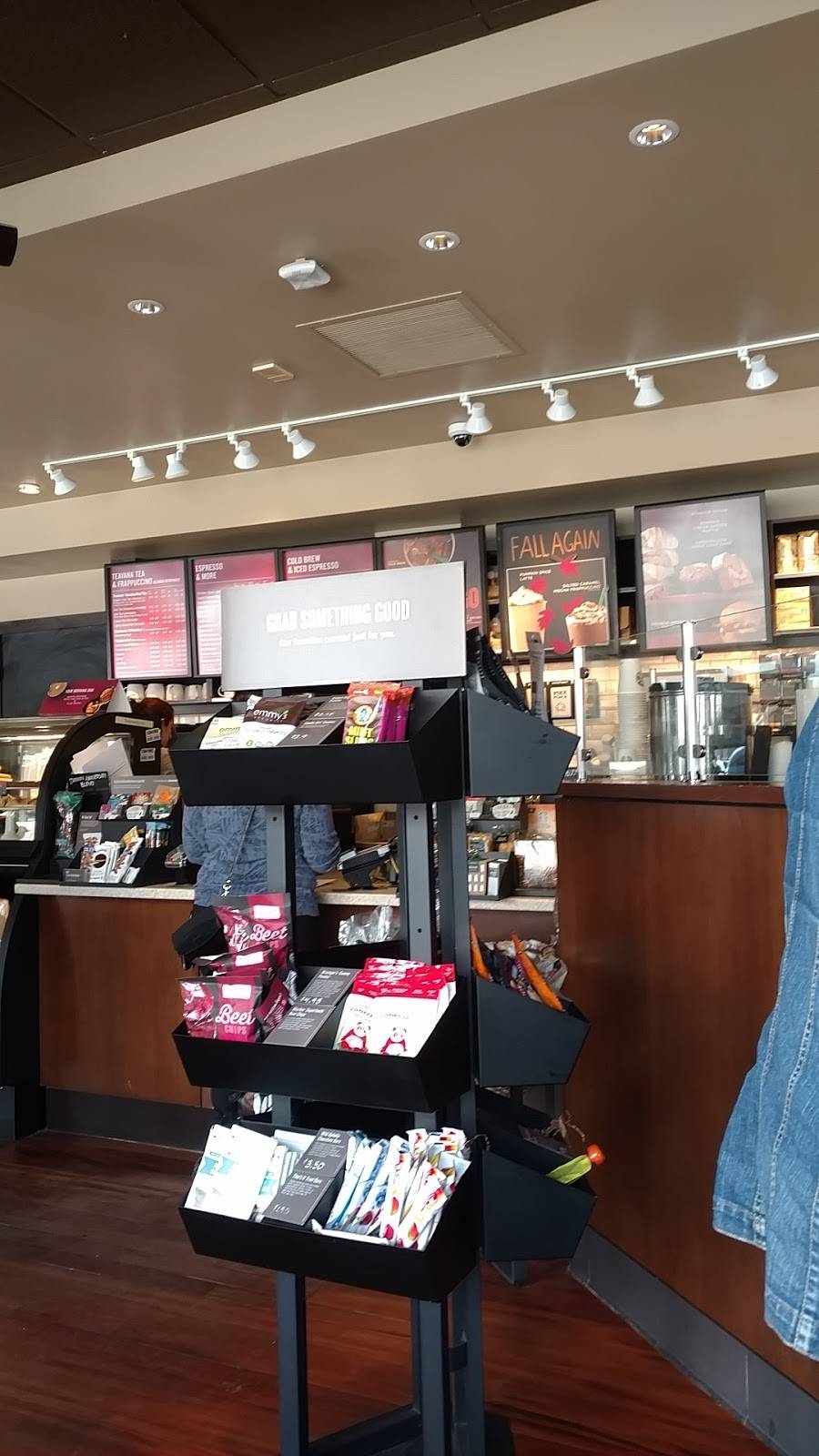 Starbucks | cafe | 164 N York St Rd, Elmhurst, IL 60126, USA | 6308341326 OR +1 630-834-1326