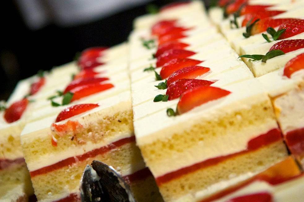 Sababa ​Middle Eastern Fusion Restaurant and Bar | restaurant | 391 E State St, Milwaukee, WI 53202, USA | 4142249507 OR +1 414-224-9507