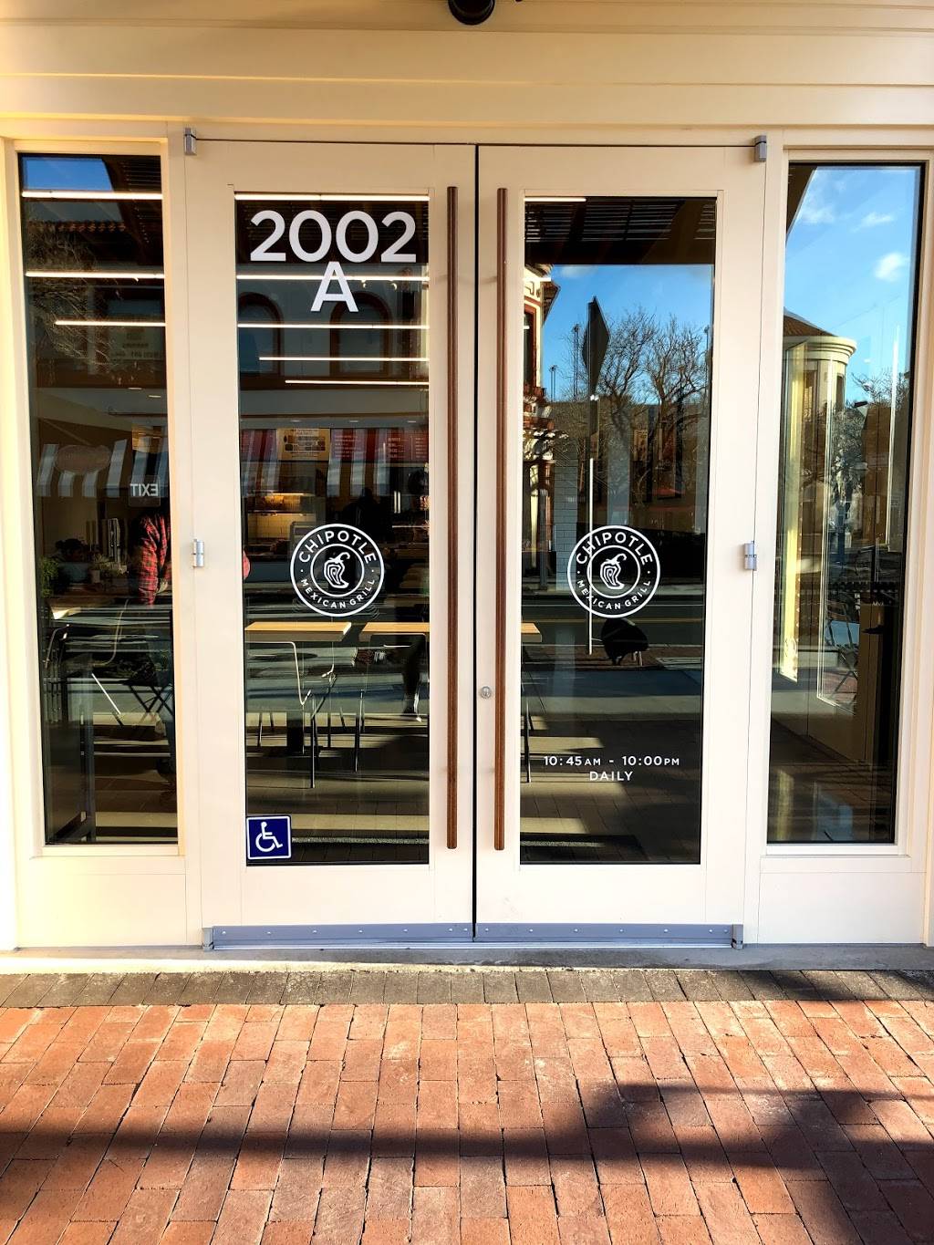 Chipotle Mexican Grill | restaurant | 2002A Salvio St, Concord, CA 94518, USA | 9259697551 OR +1 925-969-7551