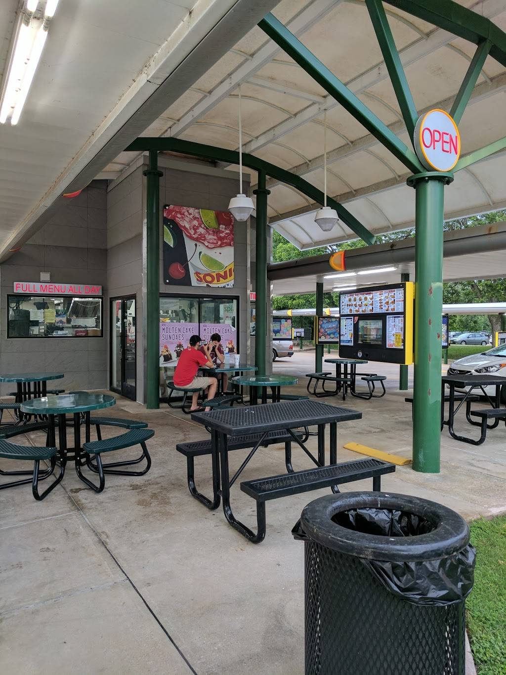 Sonic Drive-In | restaurant | 7714 TX-71, Austin, TX 78735, USA | 5123017669 OR +1 512-301-7669