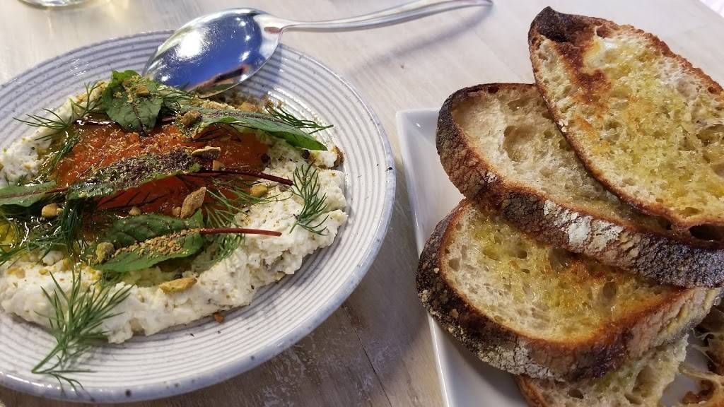 Clementine | restaurant | 2195 NW Military Hwy, San Antonio, TX 78213, USA | 2105035121 OR +1 210-503-5121