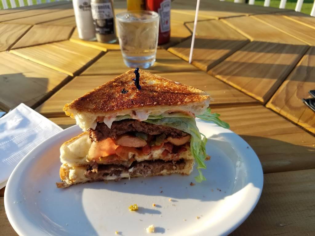 Dockside Beachfront Grill | restaurant | 13 SW Wrenn Pkwy, Greensburg, IN 47240, USA | 5132652448 OR +1 513-265-2448