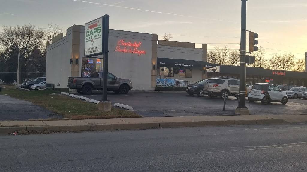 Caps Sports Bar & Grill | restaurant | 347 St Charles Rd, Villa Park, IL 60181, USA | 6302790005 OR +1 630-279-0005