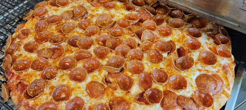 Buckeye Pizza | restaurant | 209 W Bigelow Ave, Plain City, OH 43064, USA | 6148730780 OR +1 614-873-0780