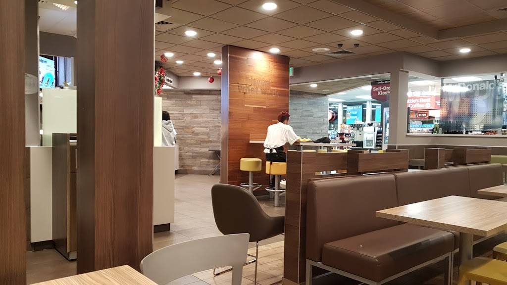 McDonalds | cafe | 101 S Pacific Coast Hwy, El Segundo, CA 90245, USA | 3106402019 OR +1 310-640-2019