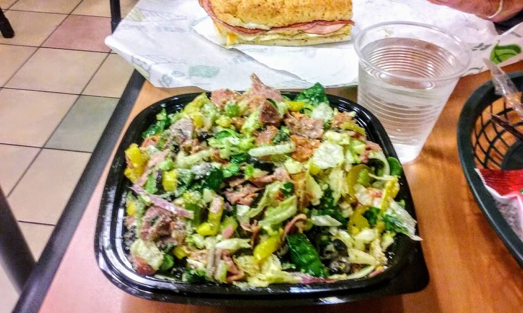 Subway | meal takeaway | 2615 E N St, Tacoma, WA 98421, USA | 2536277827 OR +1 253-627-7827