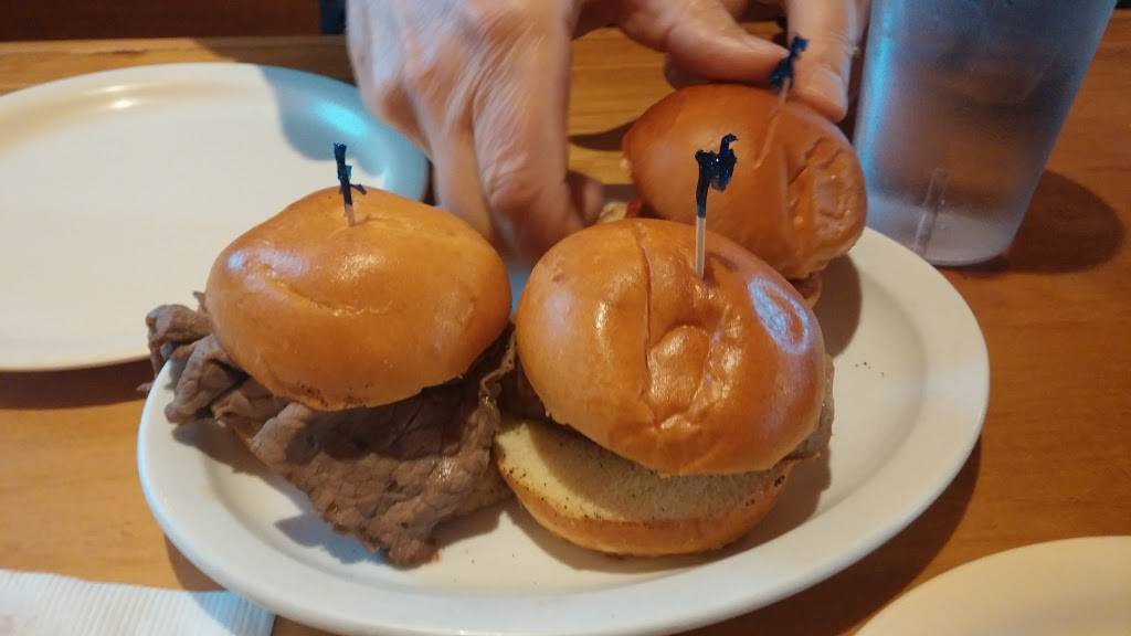 JJ Twigs Pizza & Pub | restaurant | 150 S Northwest Hwy, Palatine, IL 60074, USA | 8473581400 OR +1 847-358-1400