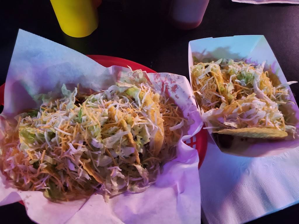 Hurricane Allies Bar & Grill | restaurant | 5541 Merriam Dr, Shawnee, KS 66203, USA | 9132177665 OR +1 913-217-7665