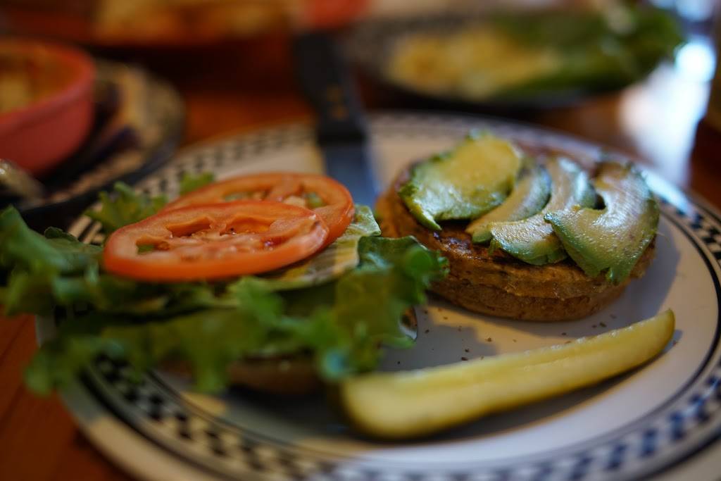 Country Folks Deli | restaurant | 1329 Commerce Ave, Longview, WA 98632, USA | 3604424150 OR +1 360-442-4150