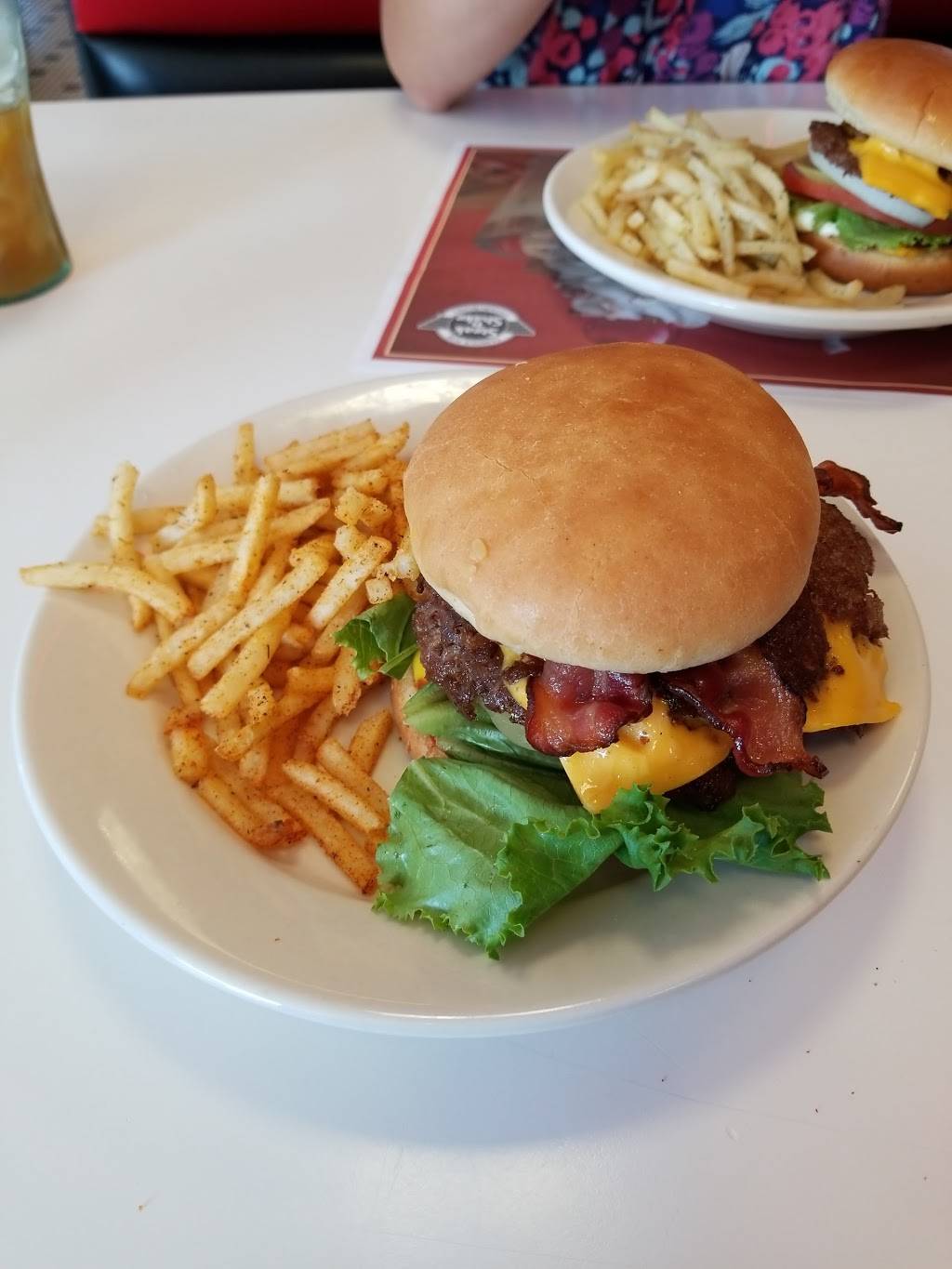 Steak n Shake | restaurant | 3046 Little Rd, Trinity, FL 34655, USA | 7273728777 OR +1 727-372-8777