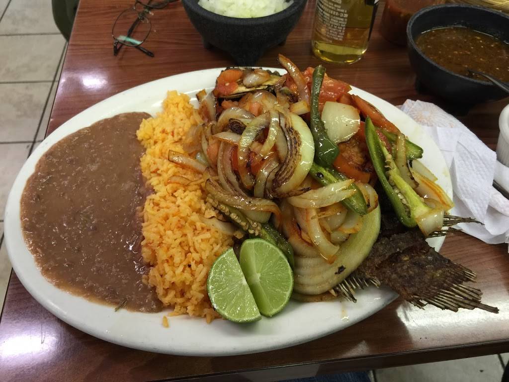 La Perla 3 Mexican Restaurant | restaurant | 2508 S Roan St, Johnson City, TN 37601, USA | 4232628200 OR +1 423-262-8200