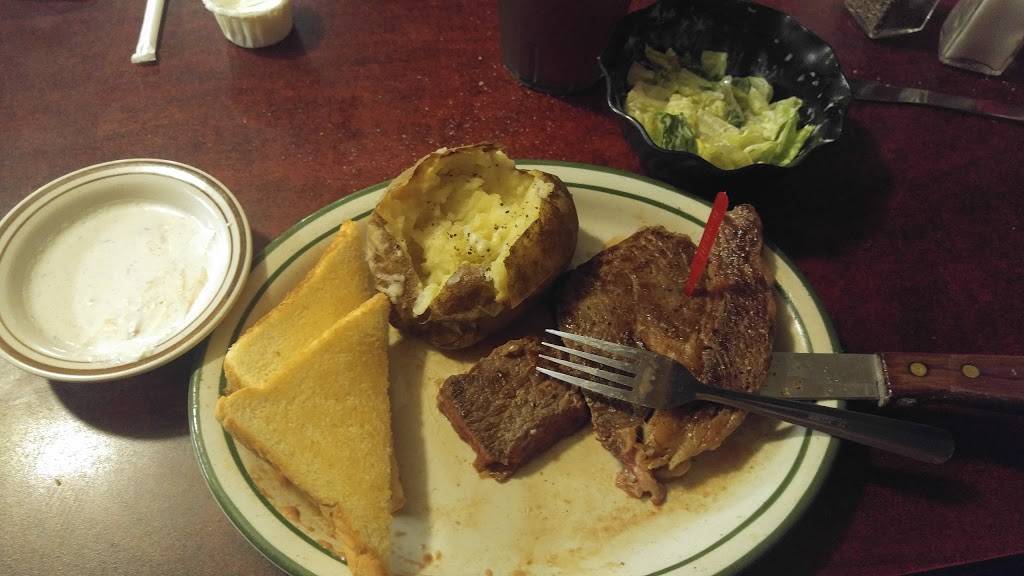 David White | restaurant | 209 S Mickey Mantle Blvd, Commerce, OK 74339, USA | 9186754229 OR +1 918-675-4229