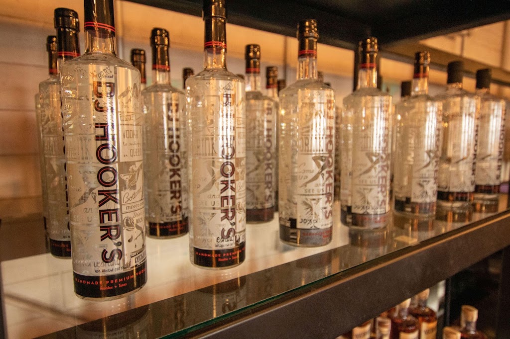 Gulf Coast Distillers | night club | 5610 Clinton Dr, Houston, TX 77020, USA | 7136703003 OR +1 713-670-3003