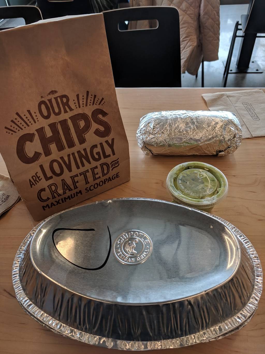 Chipotle Mexican Grill | restaurant | 115A S Dupont Hwy, New Castle, DE 19720, USA | 3023261505 OR +1 302-326-1505