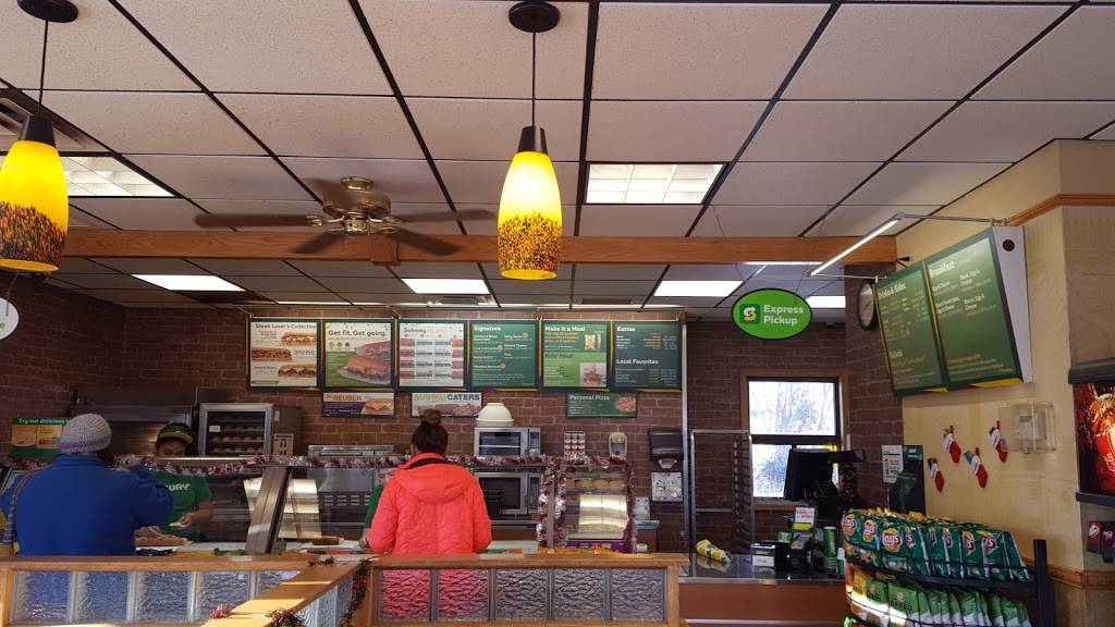 Subway | restaurant | 2733 Calumet Dr, Sheboygan, WI 53083, USA | 9204523355 OR +1 920-452-3355
