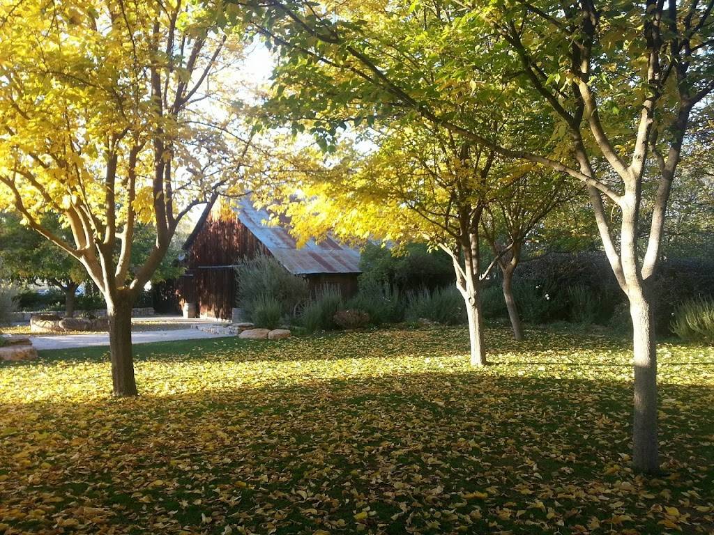 Loading Chute Restaurant and Barn | restaurant | 6350 Webster Rd, Creston, CA 93432, USA | 8052371259 OR +1 805-237-1259