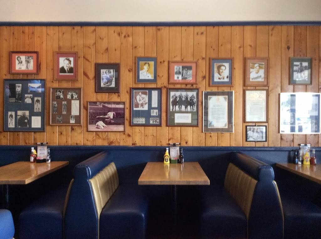 Coachs Sports Grill | restaurant | 1025 Pacific Coast Hwy, Seal Beach, CA 90740, USA | 5624315266 OR +1 562-431-5266