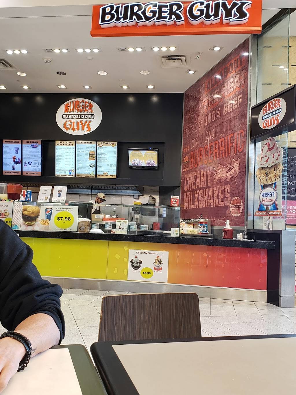 Burger Guys | restaurant | 144 Great Northern, North Olmsted, OH 44070, USA | 4405907970 OR +1 440-590-7970