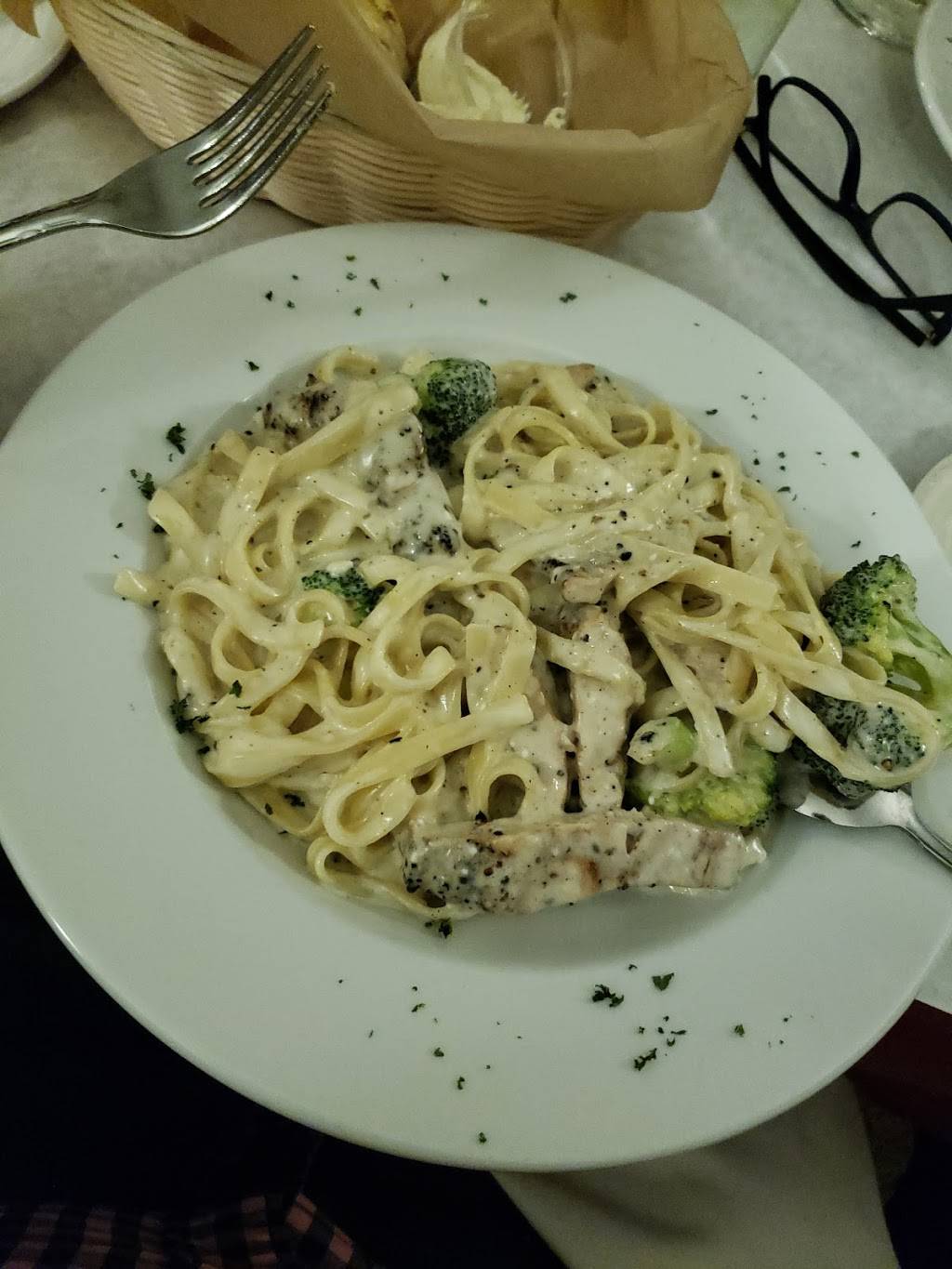 Casa De Pasta | restaurant | 125 Bemis St, Canandaigua, NY 14424, USA | 5853943710 OR +1 585-394-3710