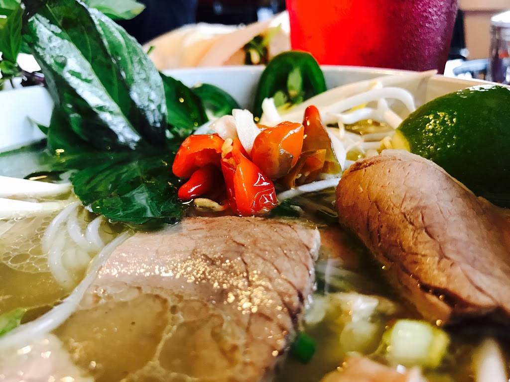 Saigon Bistro | restaurant | 3123 E Pawnee St, Wichita, KS 67211, USA | 3166830035 OR +1 316-683-0035