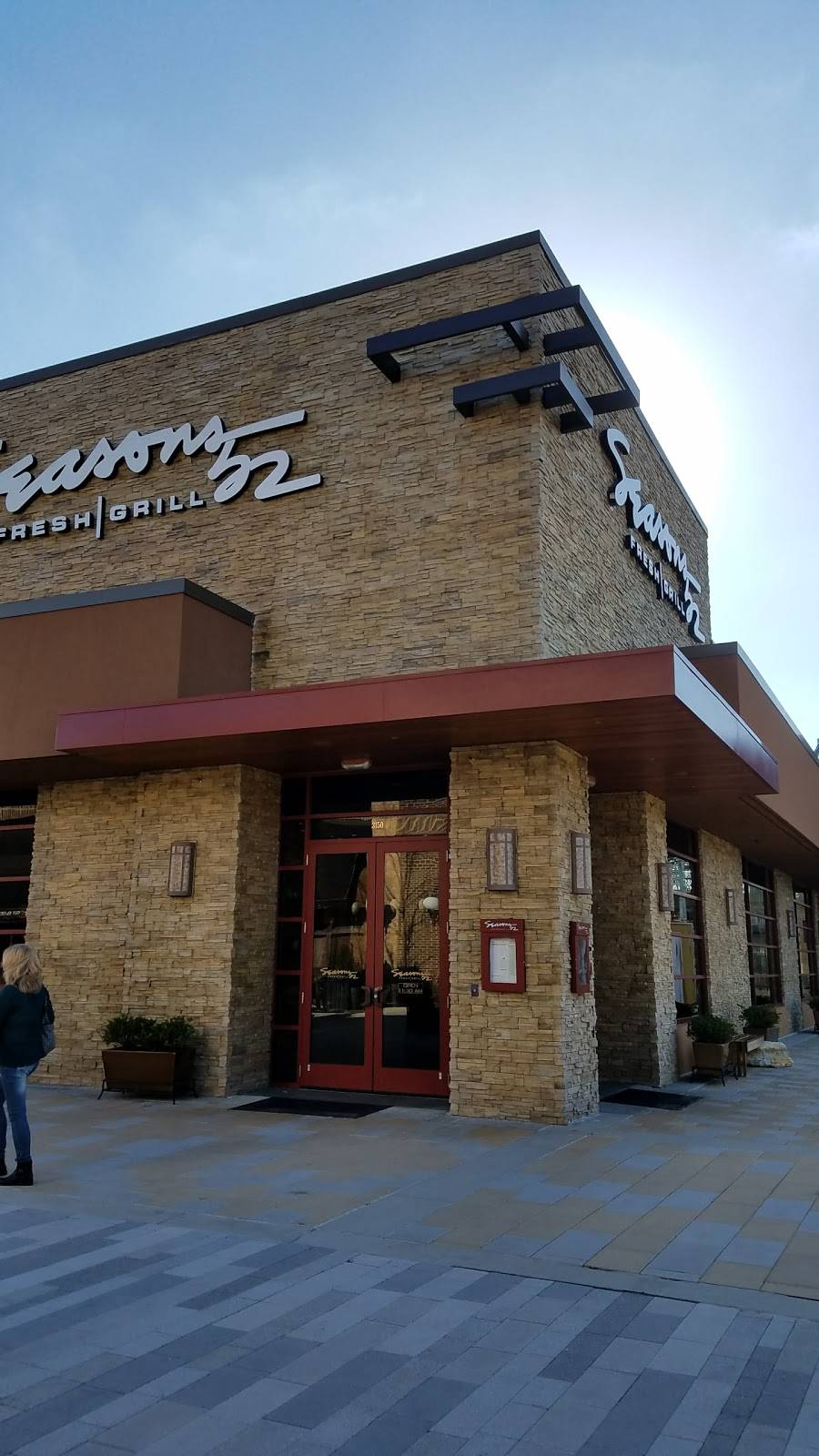 Seasons 52 | restaurant | 10300 Little Patuxent Pkwy Suite 3150, Columbia, MD 21044, USA | 4107151152 OR +1 410-715-1152
