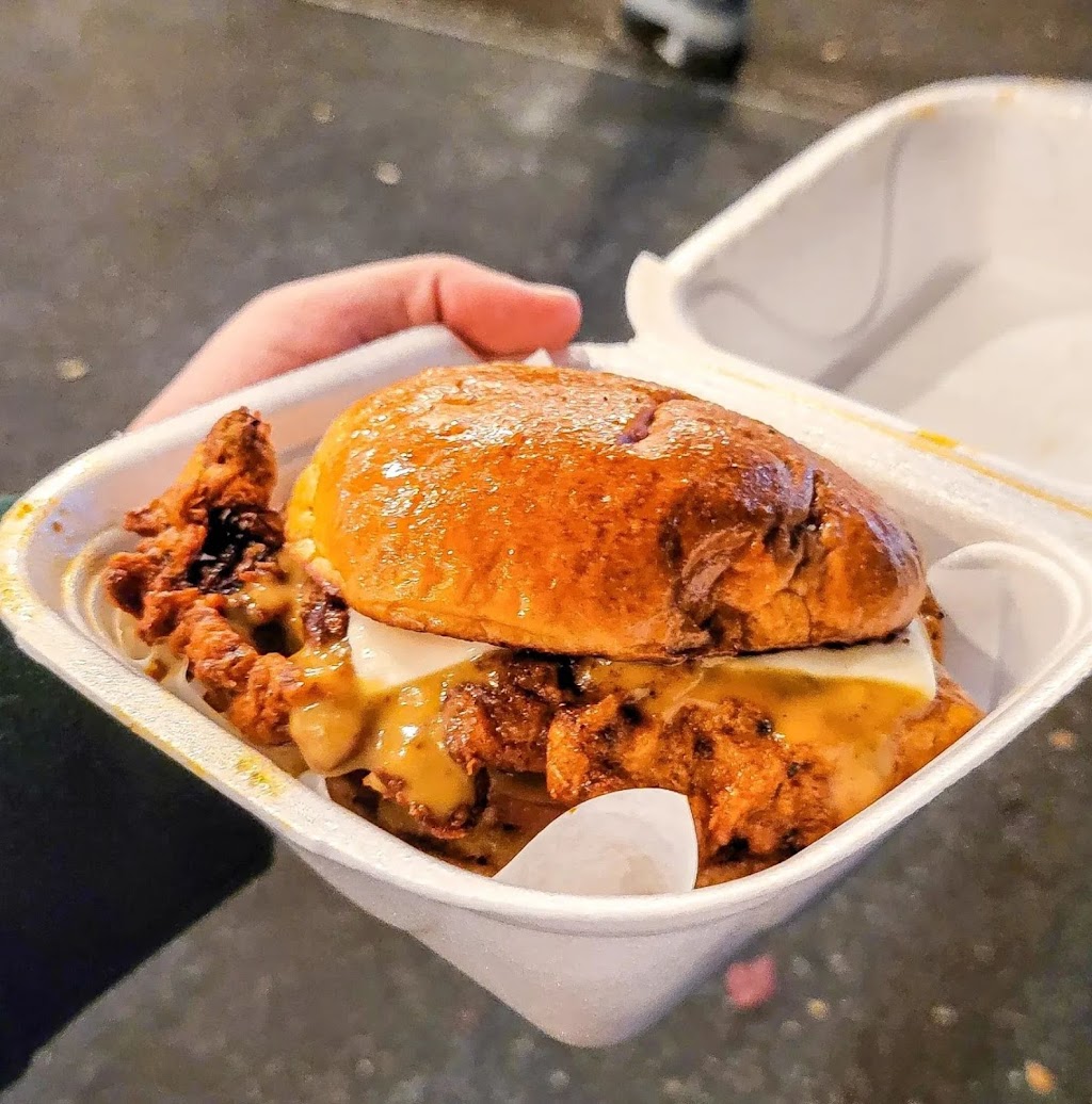 Hotboys Chicken | restaurant | 5427 N Sharon Amity Rd, Charlotte, NC 28215, USA | 7049063415 OR +1 704-906-3415