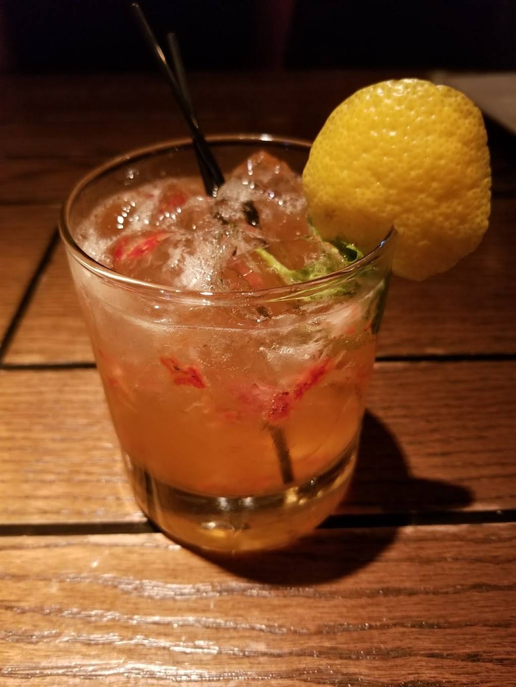 Eno Vino Wine Bar & Bistro | restaurant | 601 Junction Rd, Madison, WI 53717, USA | 6086649565 OR +1 608-664-9565