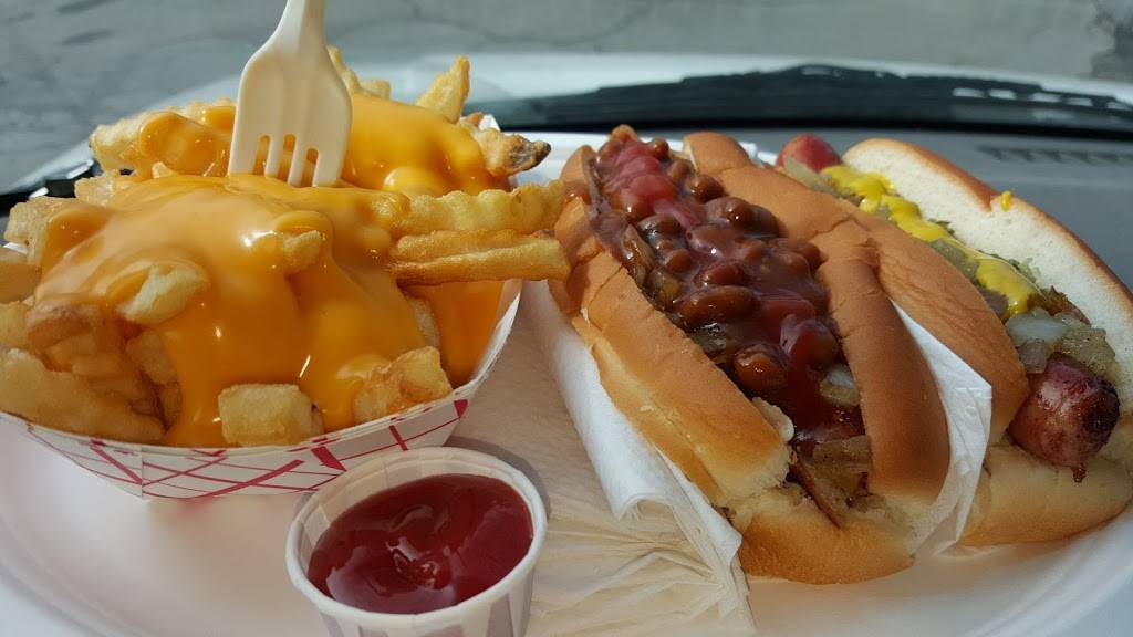 Wasses Hot Dogs | restaurant | 2 N Main St, Rockland, ME 04841, USA | 2075944347 OR +1 207-594-4347