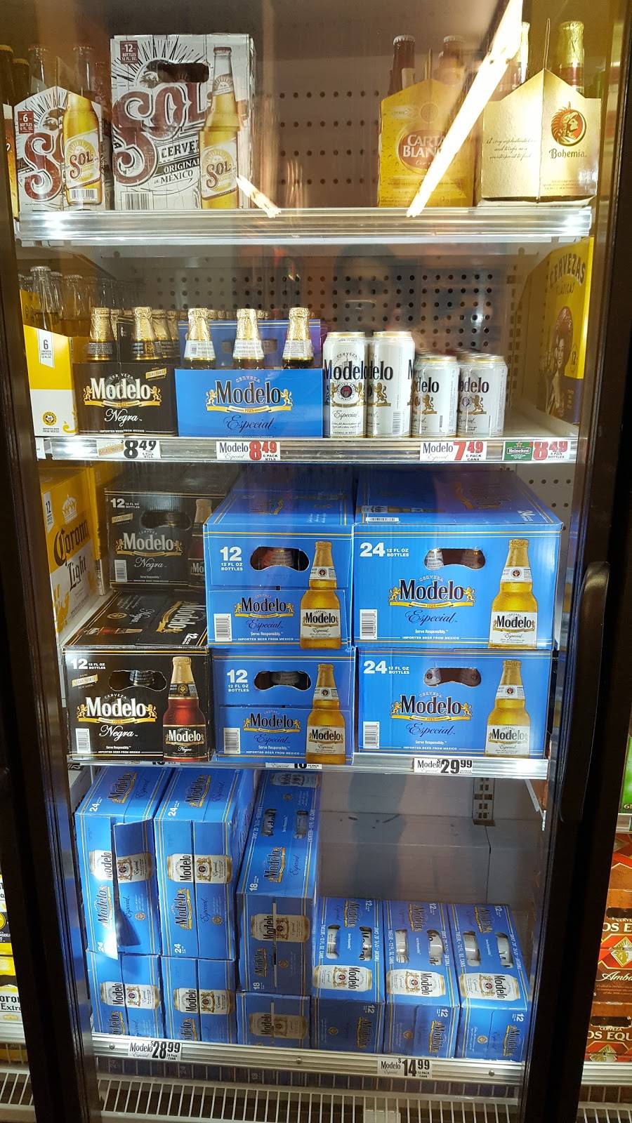 TEEPEE LIQUORS AND FOOD MART | meal takeaway | 1801 Martin Luther King Jr Dr, North Chicago, IL 60064, USA | 8476899892 OR +1 847-689-9892