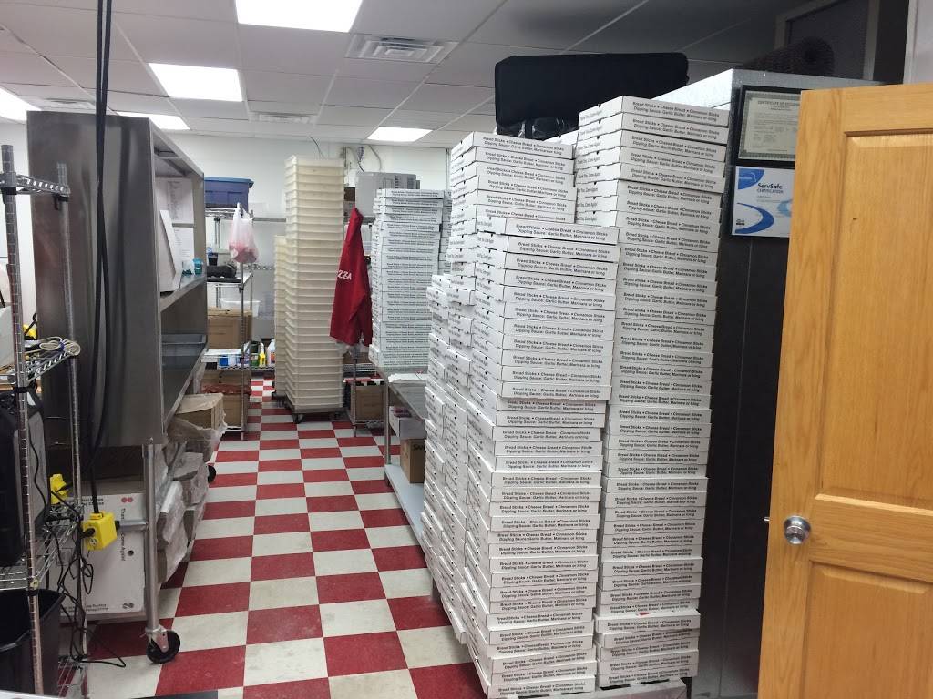 5 dollar Pizza Iowa City | meal delivery | 521 Hwy 1 W, Iowa City, IA 52246, USA | 3193515555 OR +1 319-351-5555